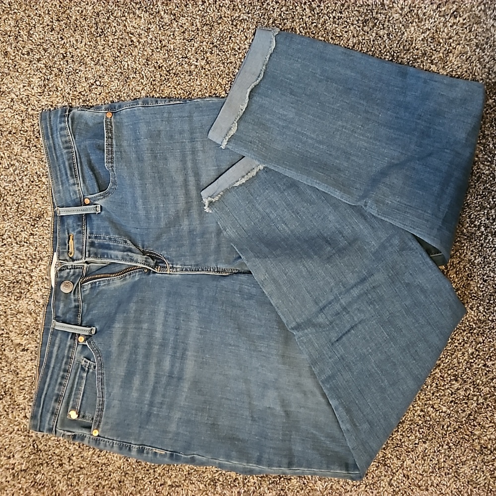 Women's jeans